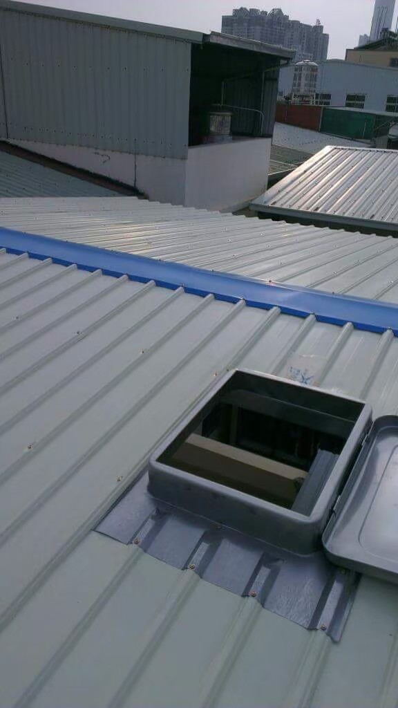 高雄鼓山區鐵皮屋