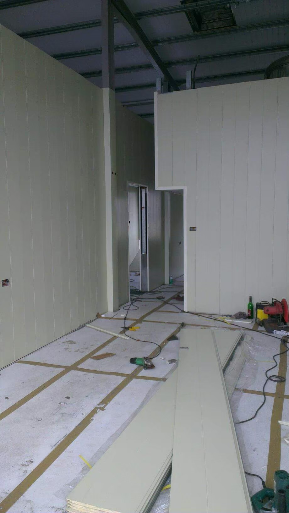 高雄三民區鐵厝