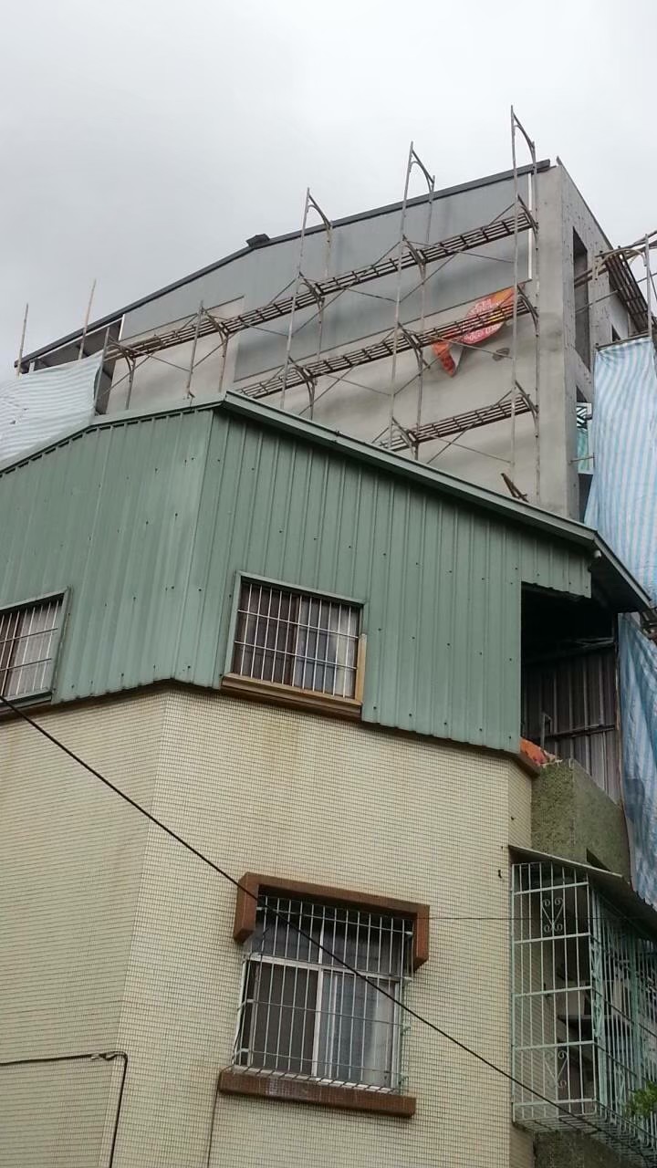 高雄小港區鐵皮屋