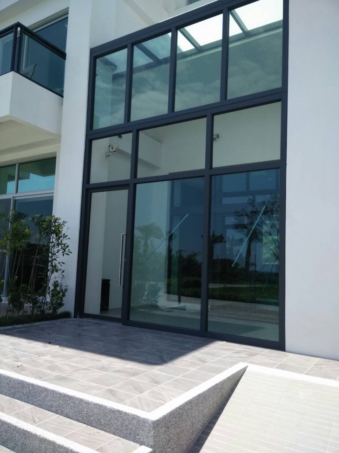 高雄楠梓區自動推拉門