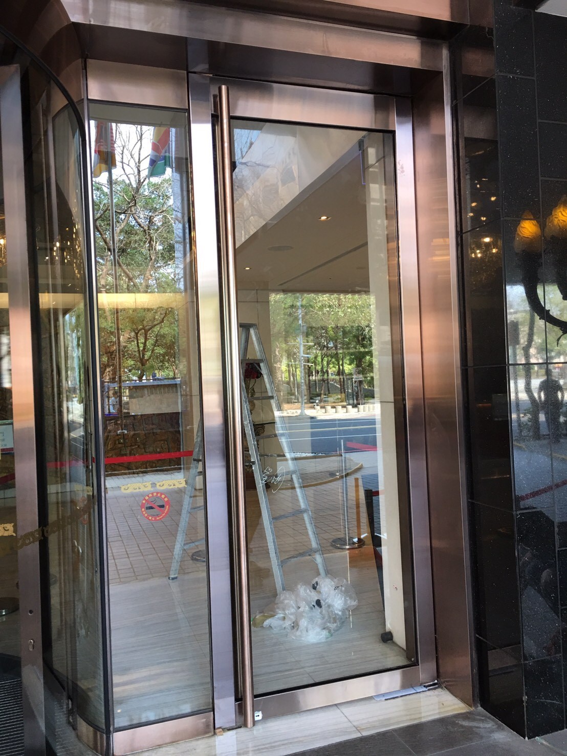 高雄彌陀區自動推拉門