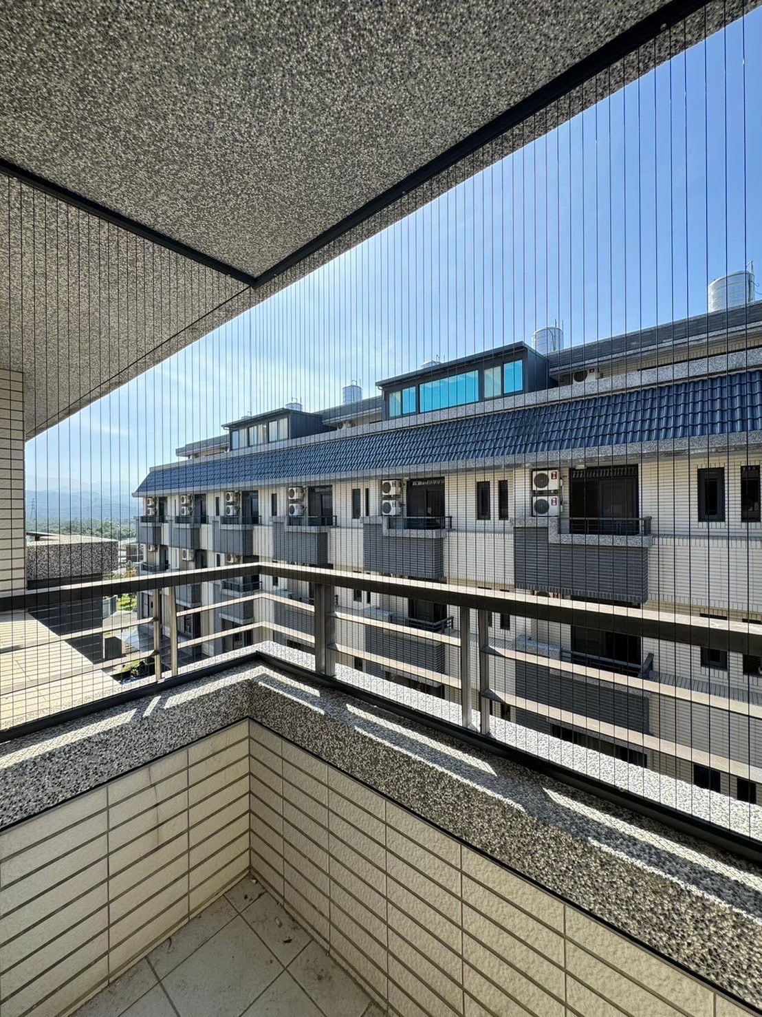 高雄隱形防盜窗